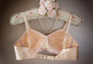 Tips para cuidar y lavar los brassiers